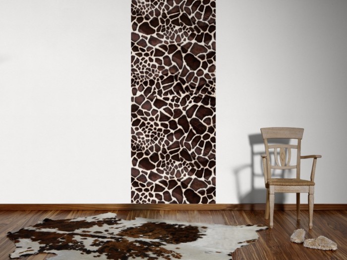Ein Foto von dem 3D-Fotopanel Fell der Giraffe im Detail tapeziert an der Wand. Bestelle Deine Bildtapete online.