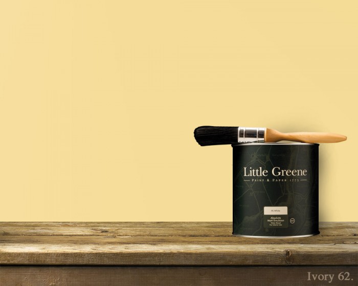 Englische Farbe von Little Greene Ivory 62 - Hochwertige Farbe gestrichen an der Wand