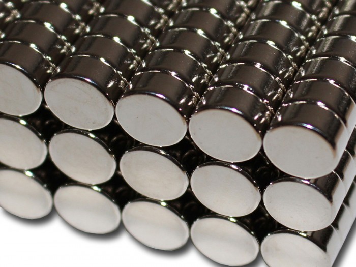 Die idealen Magnete für Magnettapeten und Kreidetapeten bei Livingwalls Cologne online bestellen.