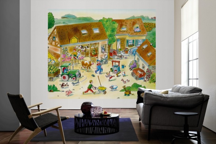 Die Fototapete Bauernhof mit Tieren, Wimmelbild für Kinder als große Bildtapete im Wohnzimmer. Als Bildtapete ist die Fototapete Bauernhof mit Tieren, Wimmelbild für Kinder ein besonderes Highlight auf Vliestapete.