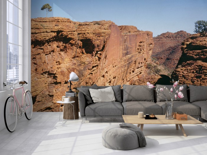 Die Fototapete Australien, Kings Canyon auf einer großen Wand im Loft tapeziert. Die Fototapete Australien, Kings Canyon wird individuell auf Deine Wand angepasst.