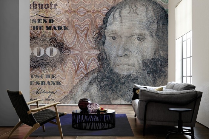Im Wohnzimmer die Fototapete Alter Geldschein, 1000 Mark von 1980 auf einer großen Wand tapeziert. Die Fototapete Alter Geldschein, 1000 Mark von 1980 ist als Vlies-Fototapete im Wohnzimmer leicht zu tapezieren.