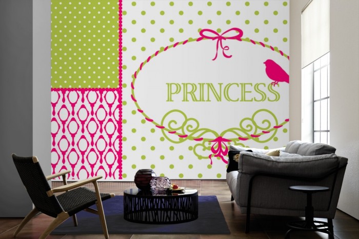 Im Wohnzimmer die Fototapete Princess, Patchwork-Design auf einer großen Wand tapeziert. Die Fototapete Princess, Patchwork-Design ist als Vlies-Fototapete im Wohnzimmer leicht zu tapezieren.