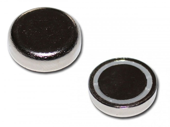 Die passenden, extra starken Spezialmagnete für das Tafelplakat MAGNETIC direkt mitbestellen!