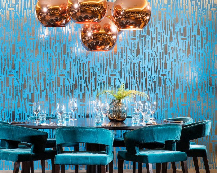 Die Flavour Paper Tapete FP1102 in einem Raum tapeziert - Das Raumbild zeigt die Flavour Paper Tapete FP1102 in der Farbe Sky