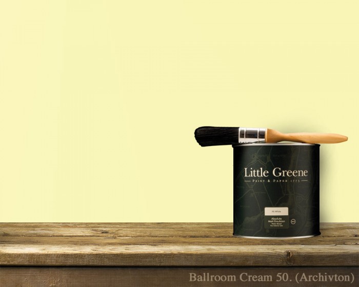 Englische Farbe von Little Greene Ballroom Cream 50 - Hochwertige Farbe gestrichen an der Wand