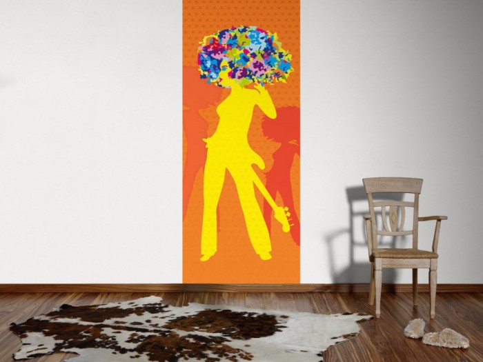 Ein Foto von dem Design-Fotopanel Party der 70er Orange, Artwork tapeziert an der Wand. Bestelle Deine Bildtapete online.