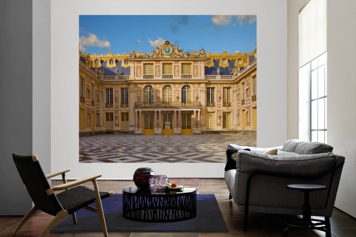 Die Fototapete Schloss Versailles, Paris als große Bildtapete im Wohnzimmer. Als Bildtapete ist die Fototapete Schloss Versailles, Paris ein besonderes Highlight auf Vliestapete.