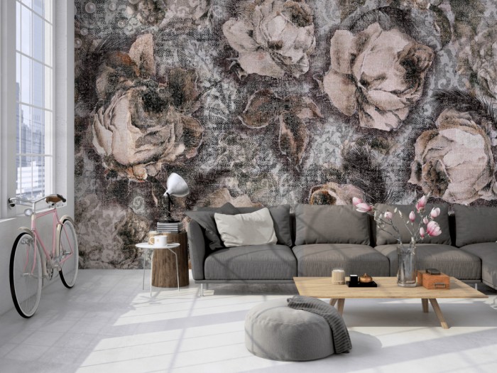 Die Designtapete Barock Ornament, Vintage Roses Bohemian auf einer großen Wand im Loft tapeziert. Die Designtapete Barock Ornament, Vintage Roses Bohemian wird individuell auf Deine Wand angepasst.