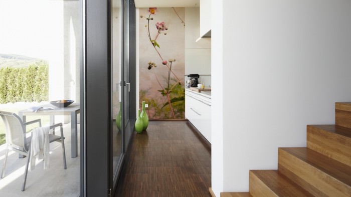 Ein Foto von dem Design-Fotopanel Wildrose in der Natur, Vintage tapeziert in der Küche. Bestelle Deine Bildtapete online.