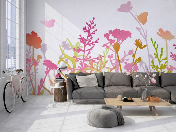 Die Design-Fototapete Bunte Blumenwiese, Artwork auf einer großen Wand im Loft tapeziert. Die Design-Fototapete Bunte Blumenwiese, Artwork wird individuell auf Deine Wand angepasst.