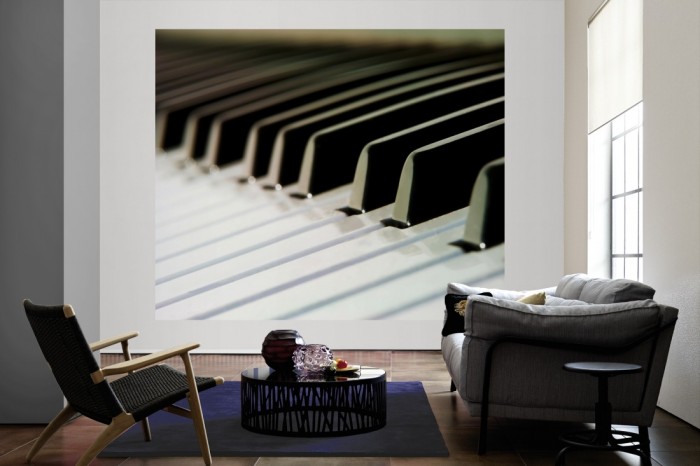 Die Fototapete Klavier, Musik als große Bildtapete im Wohnzimmer. Als Bildtapete ist die Fototapete Klavier, Musik ein besonderes Highlight auf Vliestapete.