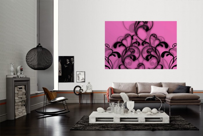 Die Designtapete Modernes Ornament, Pink als Wandbild im Wohnzimmer. Die Vlies-Designtapete Modernes Ornament, Pink verschönert als Wandbild Deine Wand.