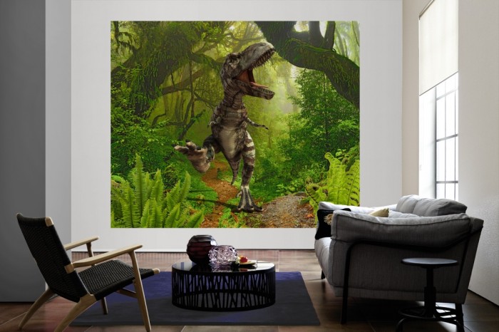 Die Fototapete Dinosaurier im Dschungel, T-Rex als große Bildtapete im Wohnzimmer. Als Bildtapete ist die Fototapete Dinosaurier im Dschungel, T-Rex ein besonderes Highlight auf Vliestapete.