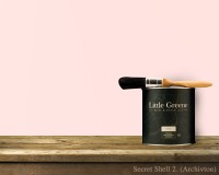 Englische Farbe von Little Greene Secret Shell 2 gestrichen an der Wand Englische Farbe von Little Greene Secret Shell 2 gestrichen an der Wand