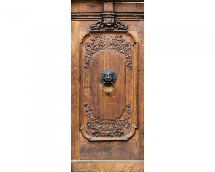 Du möchtest die selbstklebende Türtapete Klassische Holzvertäfelung aus Eiche online bestellen, aber die Maße passen nicht auf Deine Tür? Kontaktiere uns einfach!