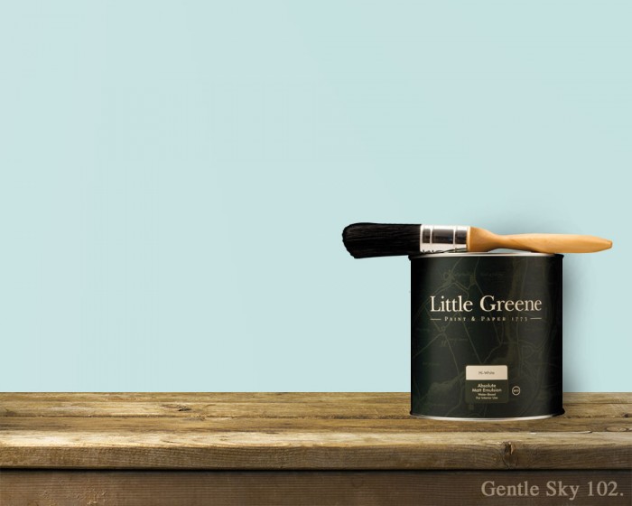Englische Farbe von Little Greene Gentle Sky 102 - Hochwertige Farbe gestrichen an der Wand