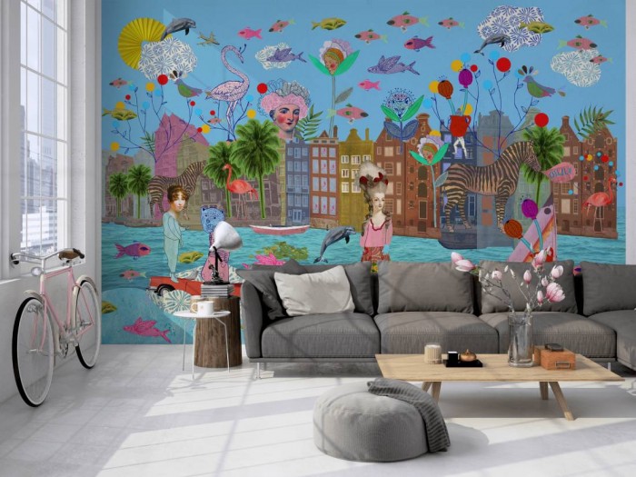 Die Fototapete Bunte Stadt, Oilily Kids auf einer großen Wand im Loft tapeziert. Die Fototapete Bunte Stadt, Oilily Kids wird individuell auf Deine Wand angepasst.