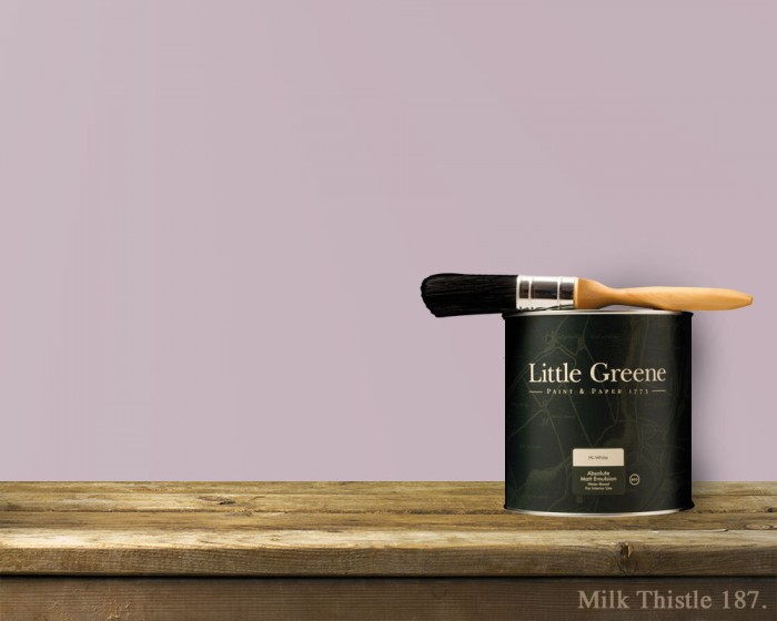 Englische Farbe von Little Greene Milk Thistle 187 - Hochwertige Farbe gestrichen an der Wand