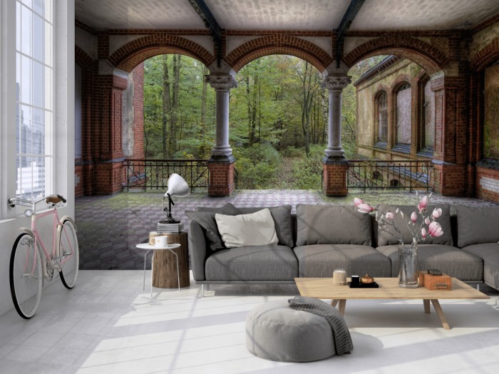 Die Fototapete Vintage Villa Terrasse Garten, Lost Places auf einer großen Wand im Loft tapeziert. Die Fototapete Vintage Villa Terrasse Garten, Lost Places wird individuell auf Deine Wand angepasst.