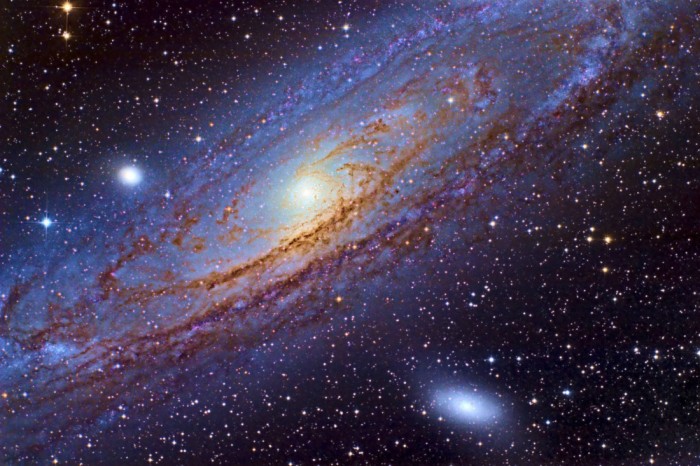 Die Fototapete Weltraum Galaxie, eine Vlies-Fototapete bei Livingwalls Cologne online kaufen. Die Fototapete Weltraum Galaxie ist eine Fototapete auf Maß.