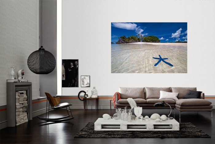 Die Fototapete Strand der Malediven mit Seestern als Wandbild im Wohnzimmer. Die Vlies-Fototapete Strand der Malediven mit Seestern verschönert als Wandbild Deine Wand.