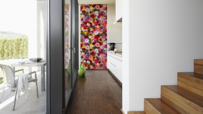 Ein Foto von dem 3D-Fotopanel Buntes Meer aus Blumen Blüten tapeziert in der Küche. Bestelle Deine Bildtapete online.