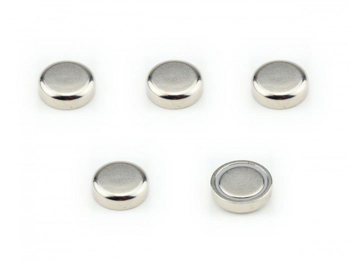 Die passenden, extra starken Spezialmagnete für die magnetische Tafeltapete direkt mitbestellen!