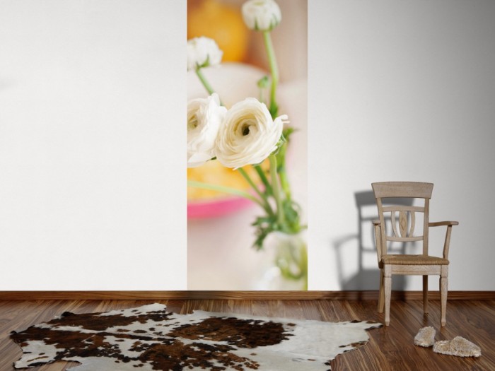 Ein Foto von dem 3D-Fotopanel Weiße Wildrose tapeziert an der Wand. Bestelle Deine Bildtapete online.