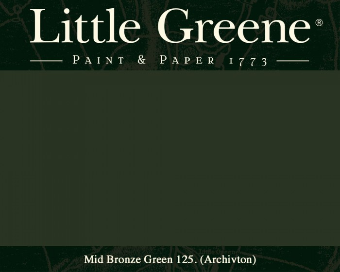 Englische Farbe von Little Greene Mid Bronze Green 125 - Hochwertige Farbe gestrichen an der Wand