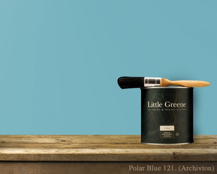 Englische Farbe von Little Greene Polar Blue 121 - Hochwertige Farbe gestrichen an der Wand