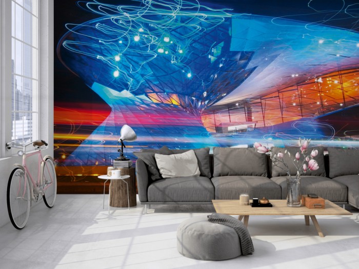 Die Fototapete München, BMW World in Bewegung auf einer großen Wand im Loft tapeziert. Die Fototapete München, BMW World in Bewegung wird individuell auf Deine Wand angepasst.