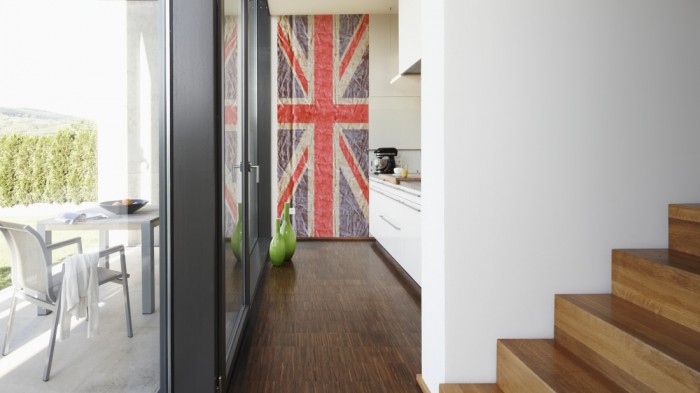 Ein Foto von dem Design-Fotopanel Vintage England Flagge, Union Jack tapeziert in der Küche. Bestelle Deine Bildtapete online.