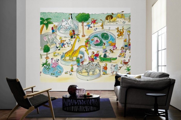 Die Fototapete Zoo, Wimmelbild für Kinder als große Bildtapete im Wohnzimmer. Als Bildtapete ist die Fototapete Zoo, Wimmelbild für Kinder ein besonderes Highlight auf Vliestapete.
