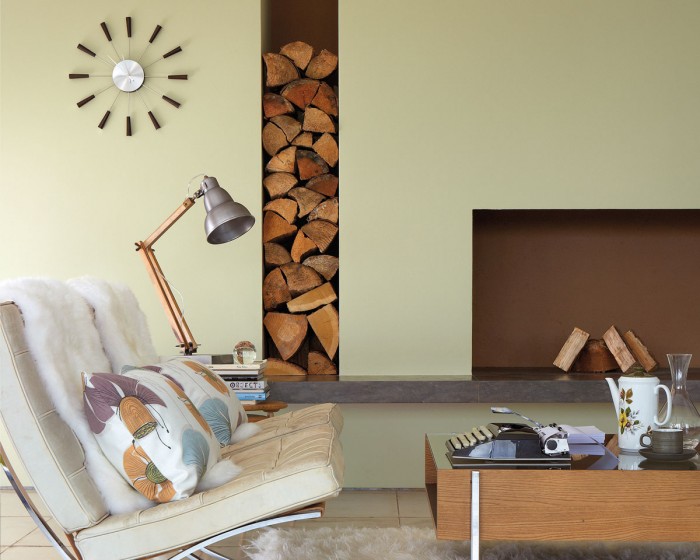 Wohnzimmer mit mit Little Greene Farbe Horizon gestrichen.