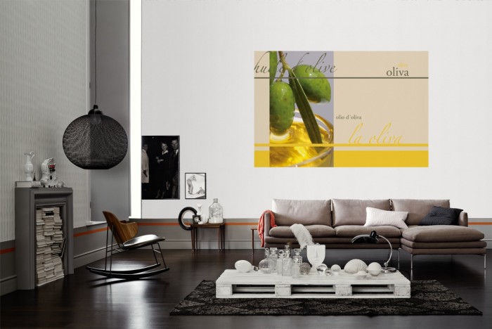Die Design-Fototapete Oliven und Öl, Artwork als Wandbild im Wohnzimmer. Die Vlies-Design-Fototapete Oliven und Öl, Artwork verschönert als Wandbild Deine Wand.