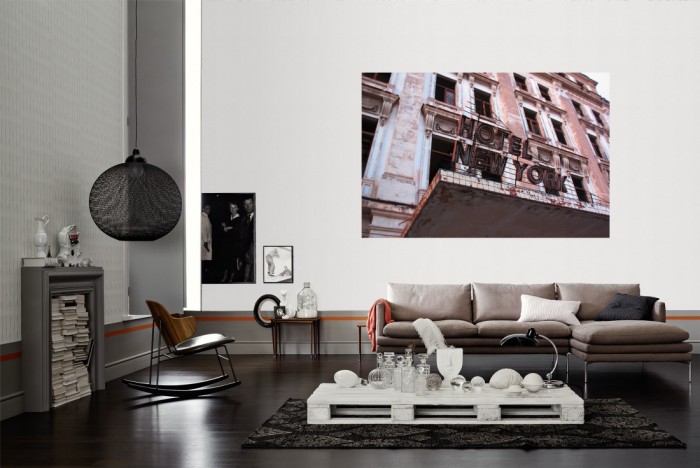 Die Fototapete New York Hotel, Lost Places als Wandbild im Wohnzimmer. Die Vlies-Fototapete New York Hotel, Lost Places verschönert als Wandbild Deine Wand.