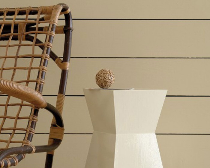 Holz mit der Little Greene Farbe Chamois gestrichen