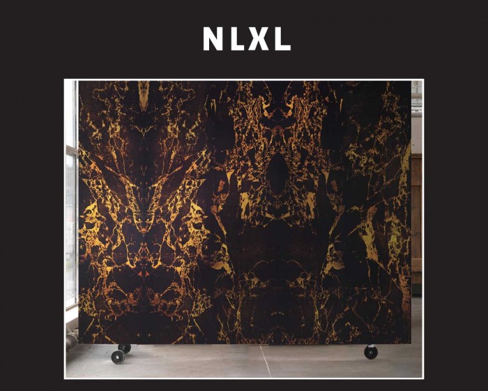 Die NLXL Tapeten PHM-70 und PHM-71 Materials von Piet Hein Eek tapeziert an einer Wand.