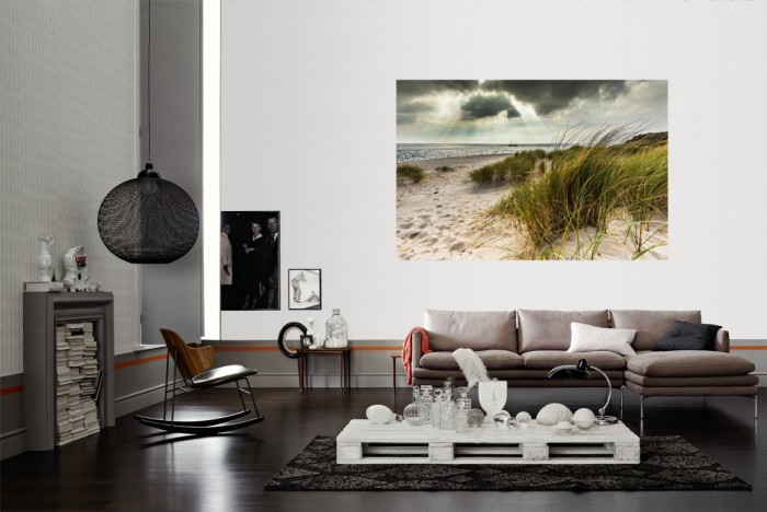 Die Fototapete Sylt, Düne am Meer nach Gewitter als Wandbild im Wohnzimmer. Die Vlies-Fototapete Sylt, Düne am Meer nach Gewitter verschönert als Wandbild Deine Wand.