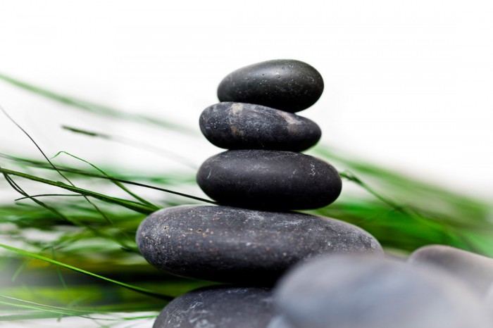 Die Fototapete Wellness, Turm aus Wellness-Steinen, eine Vlies-Fototapete bei Livingwalls Cologne online kaufen. Die Fototapete Wellness, Turm aus Wellness-Steinen ist eine Fototapete auf Maß.