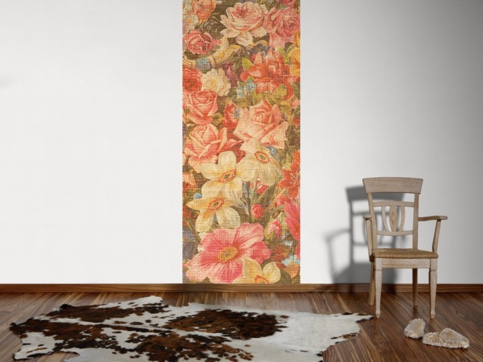 Ein Foto von dem Design-Fotopanel Stoff mit buntem Blumenmeer tapeziert an der Wand. Bestelle Deine Bildtapete online.