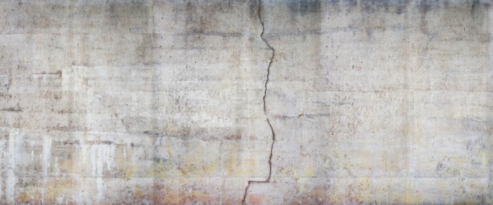 Die Fototapete Beton Wand, Sichtbeton mit Riss, eine Vlies-Fototapete bei Livingwalls Cologne online kaufen. Die Fototapete Beton Wand, Sichtbeton mit Riss ist eine Fototapete auf Maß.