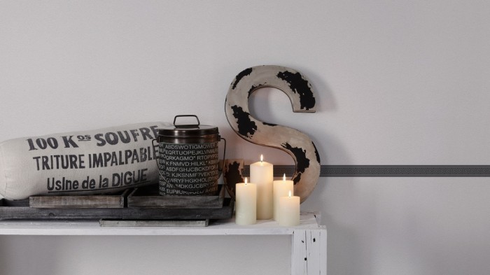 Die Selbstklebende Bordüre 8959-43 von AS Création bei Livingwalls Cologne Tapeten online kaufen