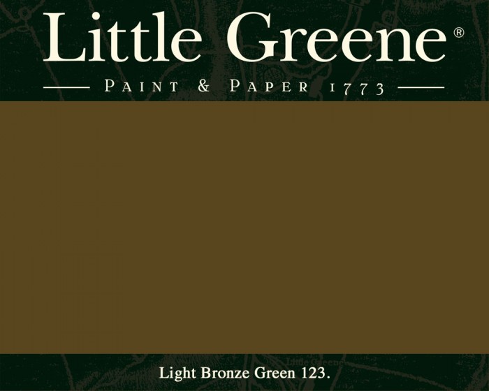 Englische Farbe von Little Greene Light Bronze Green 123 - Hochwertige Farbe gestrichen an der Wand