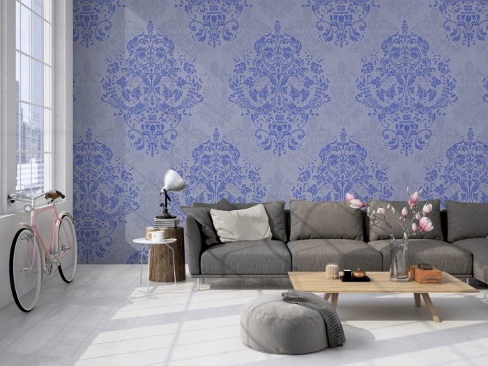 Die Designtapete Barock Ornament, Klassik Blau auf einer großen Wand im Loft tapeziert. Die Designtapete Barock Ornament, Klassik Blau wird individuell auf Deine Wand angepasst.