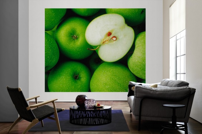 Die Fototapete Apfel als große Bildtapete im Wohnzimmer. Als Bildtapete ist die Fototapete Apfel ein besonderes Highlight auf Vliestapete.