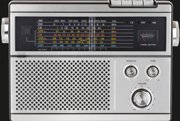 Die Fototapete Radio der 80er und 90er Jahre, eine Vlies-Fototapete bei Livingwalls Cologne online kaufen. Die Fototapete Radio der 80er und 90er Jahre ist eine Fototapete auf Maß.