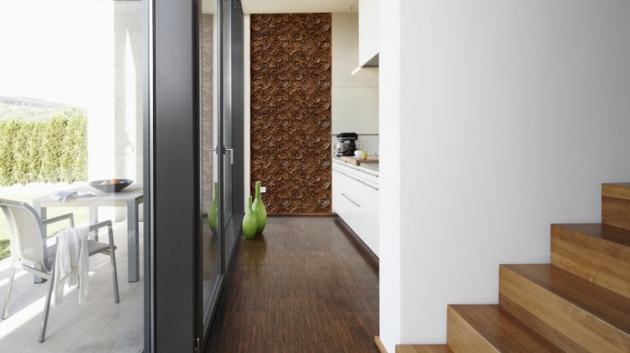 Ein Foto von dem 3D Fotopanel Holzverzierung tapeziert in der Küche. Bestelle Deine Bildtapete online.