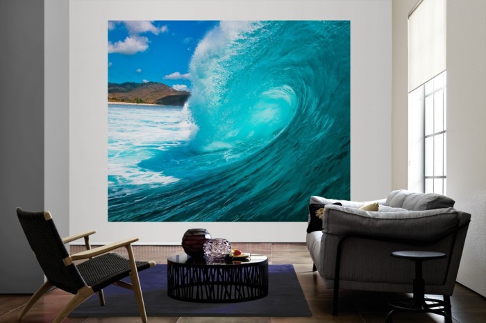 Die Fototapete Welle im Meer von Hawaii, USA als große Bildtapete im Wohnzimmer. Als Bildtapete ist die Fototapete Welle im Meer von Hawaii, USA ein besonderes Highlight auf Vliestapete.